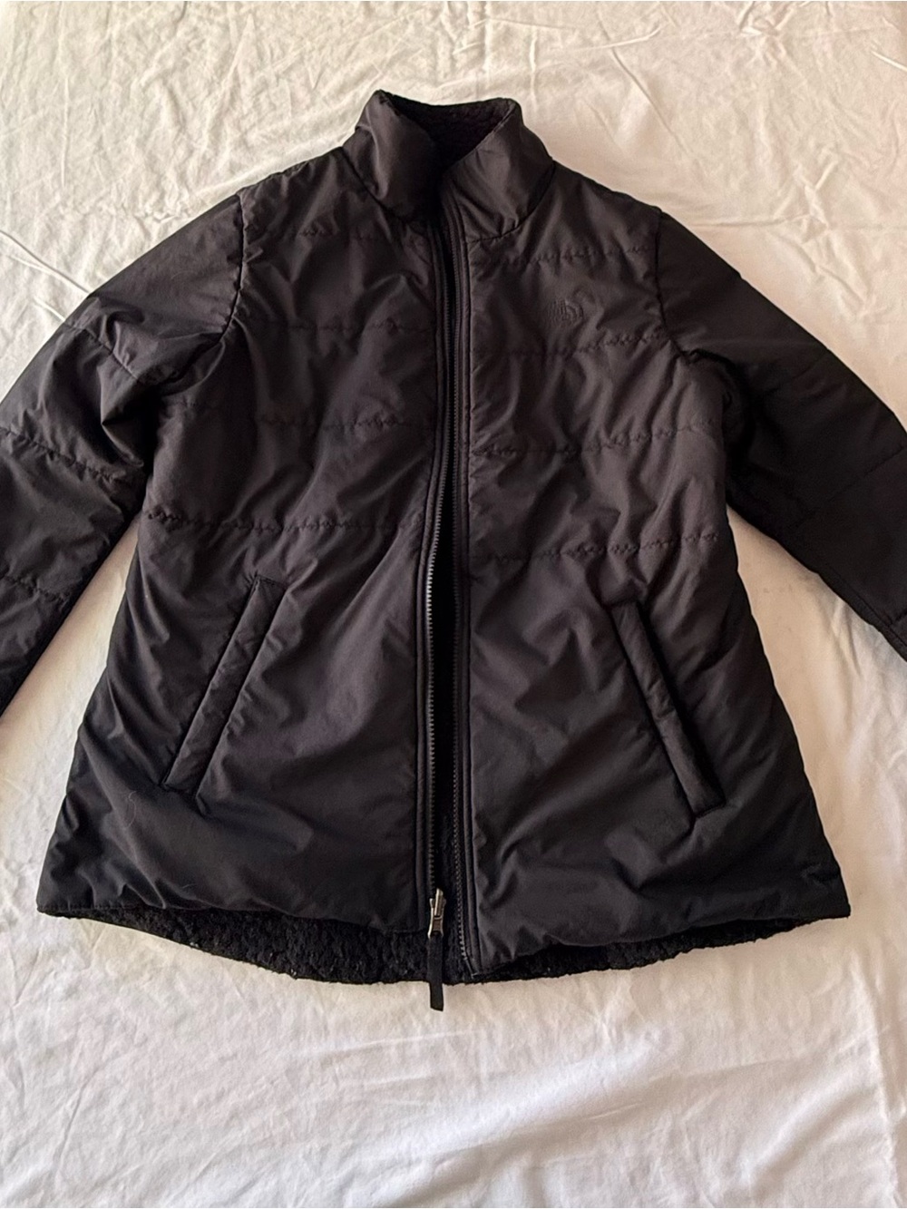 The North Face Black Reversible Mossbud Swirl Fleece Puffer Jacket Black L